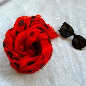 Oversized lightweight scarf